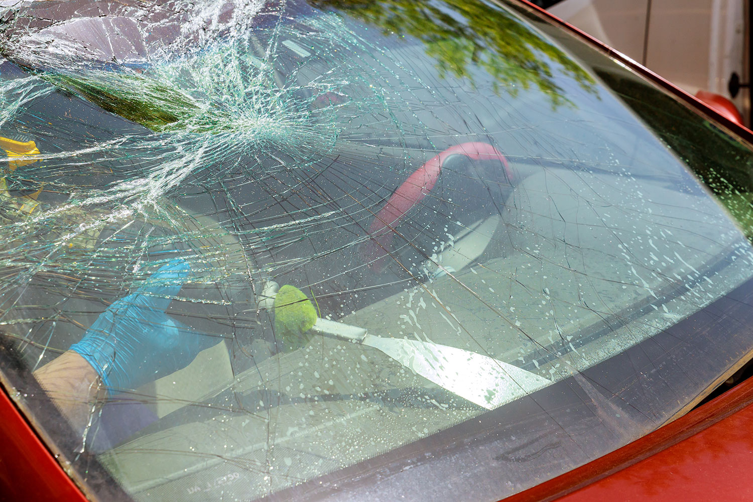 How to Replace a Windshield in Roseville - Step-by-Step Guide - Very Smooth auto Glass